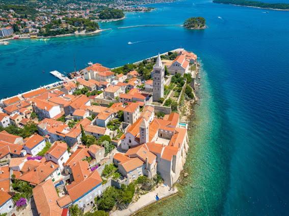 Laganini Apartman Rab Rab Town Exterior foto