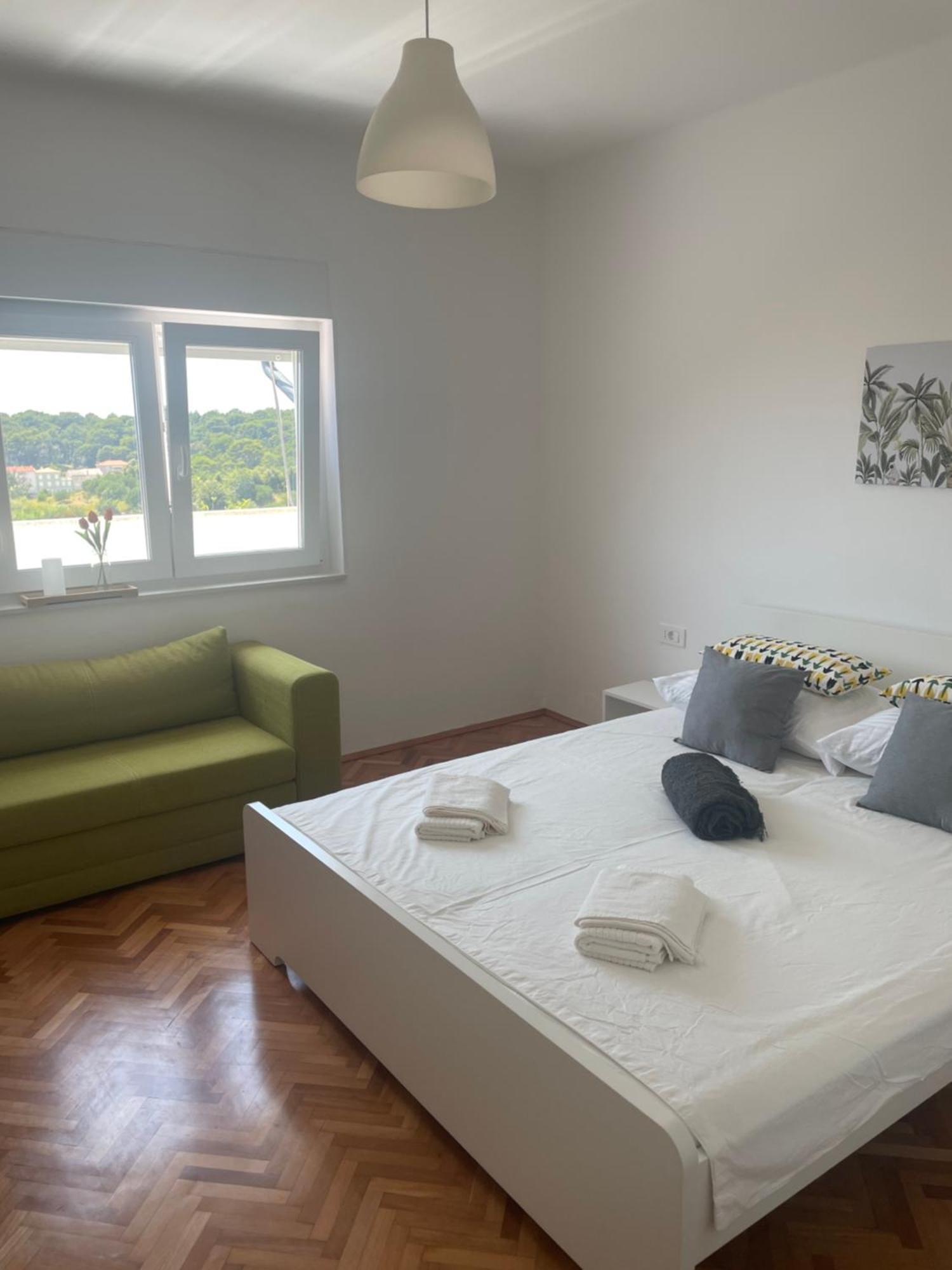 Laganini Apartman Rab Rab Town Exterior foto